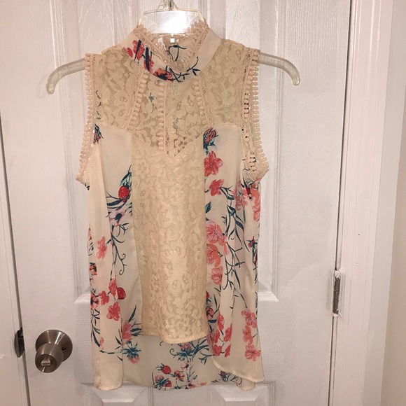 Tops - Printed Crochet Lace Victorian Top